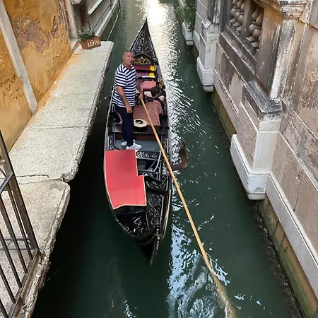 Gondola House Semesterbostad Favaro Veneto