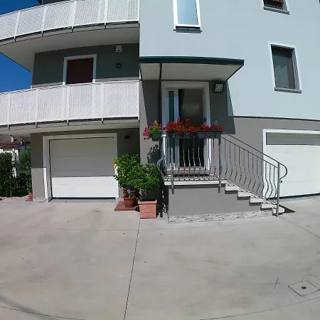 בית נופש Gondola House פבארו ונטו